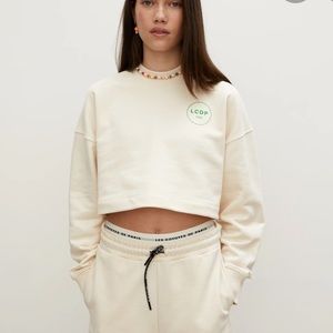 Les Coyotes Logo Cropped Sweatshirt